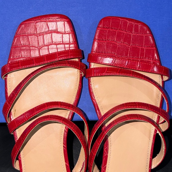 🔥🔥🔥NEW Marc Fisher Red shoes sandals - Picture 4 of 7